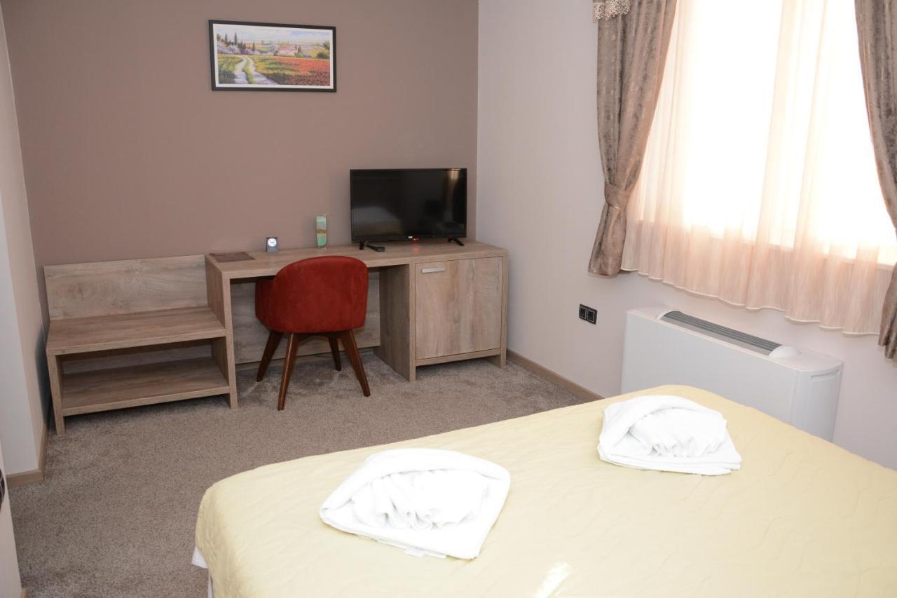 Hotel Intergaj Биелина Екстериор снимка